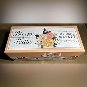 New Blooms & Bulbs Fresh Flower Market Decorative Printed Gift Box NWT Nesting B